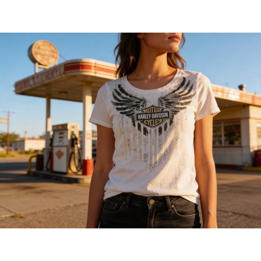 Harley-Davidson Womens White Winged Rhinestone Graphic T-Shirt Fort‎ Thunder S